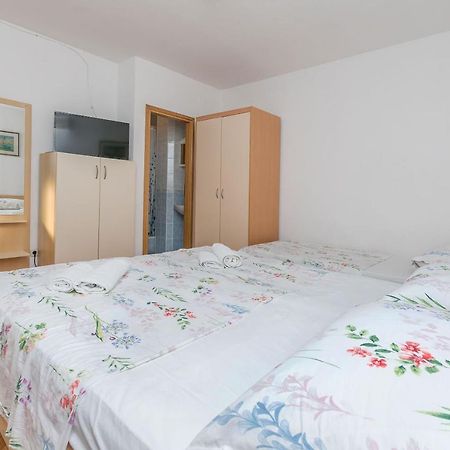 Apartments And Room Nevenka マカルスカ エクステリア 写真