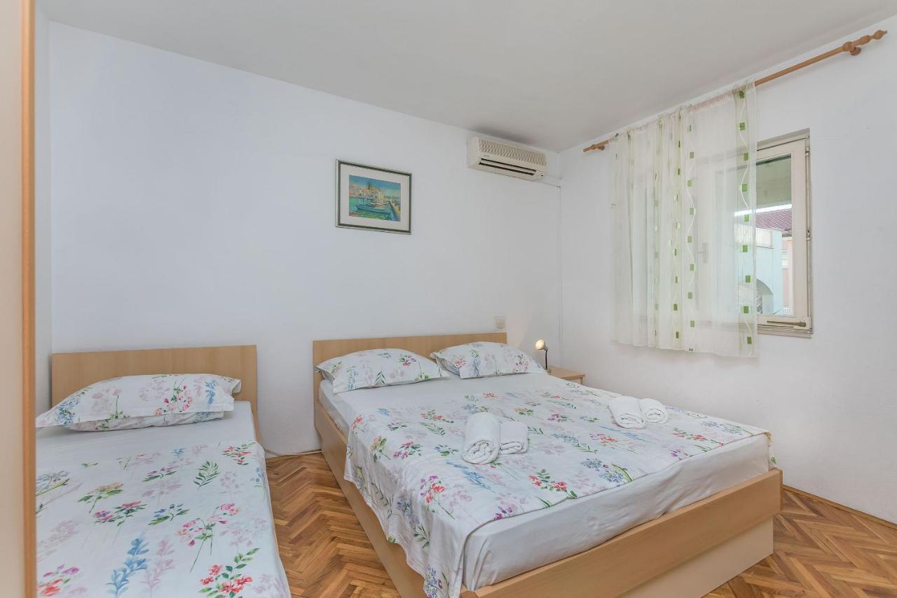 Apartments And Room Nevenka マカルスカ エクステリア 写真
